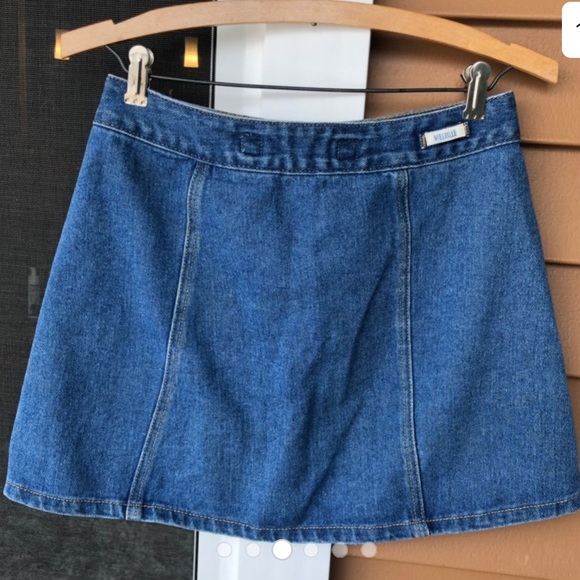 BRANDY MELVILLE dark denim button up skirt - Picture 3 of 6
